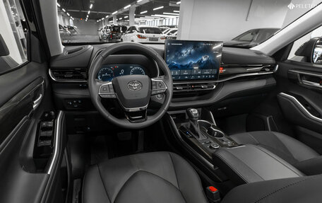 Toyota Highlander, 2025 год, 6 200 000 рублей, 7 фотография