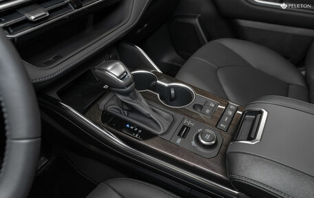 Toyota Highlander, 2025 год, 6 200 000 рублей, 17 фотография