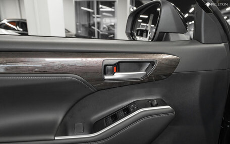 Toyota Highlander, 2025 год, 6 200 000 рублей, 23 фотография