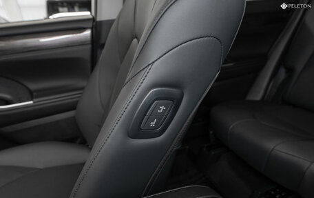 Toyota Highlander, 2025 год, 6 200 000 рублей, 26 фотография