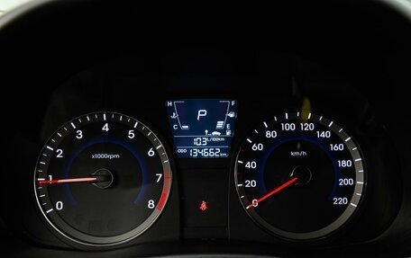 Hyundai Solaris II рестайлинг, 2011 год, 865 000 рублей, 13 фотография