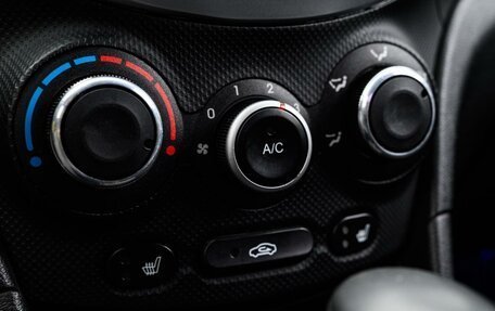 Hyundai Solaris II рестайлинг, 2011 год, 865 000 рублей, 15 фотография