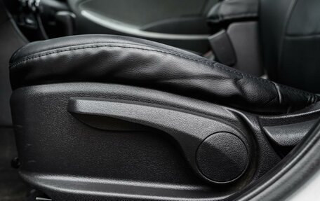 Hyundai Solaris II рестайлинг, 2011 год, 865 000 рублей, 21 фотография