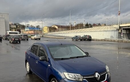 Renault Logan II, 2015 год, 600 000 рублей, 3 фотография