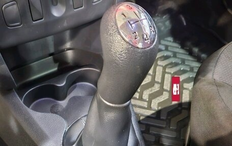 Renault Logan II, 2019 год, 779 000 рублей, 14 фотография