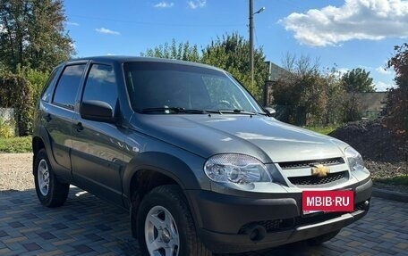 Chevrolet Niva I рестайлинг, 2018 год, 850 000 рублей, 2 фотография