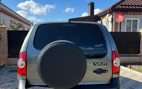 Chevrolet Niva I рестайлинг, 2018 год, 850 000 рублей, 4 фотография