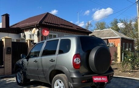 Chevrolet Niva I рестайлинг, 2018 год, 850 000 рублей, 3 фотография