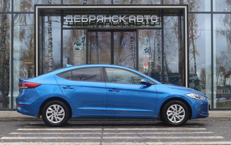 Hyundai Elantra VI рестайлинг, 2018 год, 1 395 000 рублей, 3 фотография