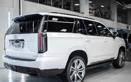 Cadillac Escalade V, 2025 год, 24 000 000 рублей, 6 фотография