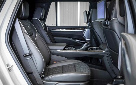 Cadillac Escalade V, 2025 год, 24 000 000 рублей, 20 фотография