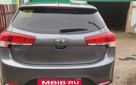 KIA Rio III рестайлинг, 2016 год, 950 000 рублей, 5 фотография