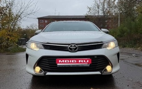 Toyota Camry, 2015 год, 2 150 000 рублей, 8 фотография