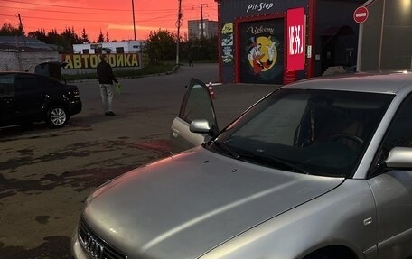 Audi A4, 1999 год, 250 000 рублей, 13 фотография