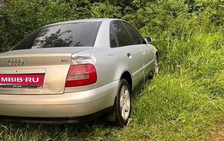 Audi A4, 1999 год, 250 000 рублей, 17 фотография