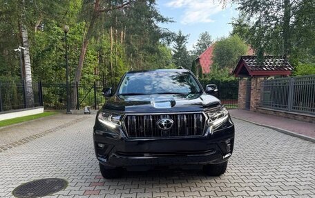 Toyota Land Cruiser, 2022 год, 6 260 000 рублей, 1 фотография