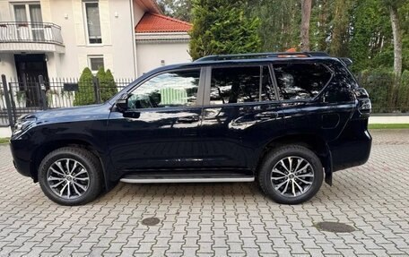 Toyota Land Cruiser, 2022 год, 6 260 000 рублей, 5 фотография