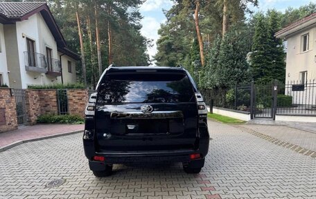 Toyota Land Cruiser, 2022 год, 6 260 000 рублей, 8 фотография