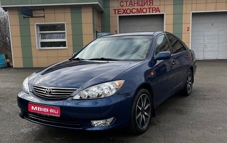 Toyota Camry V40, 2005 год, 670 000 рублей, 1 фотография