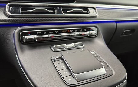 Mercedes-Benz V-Класс, 2024 год, 13 800 000 рублей, 11 фотография