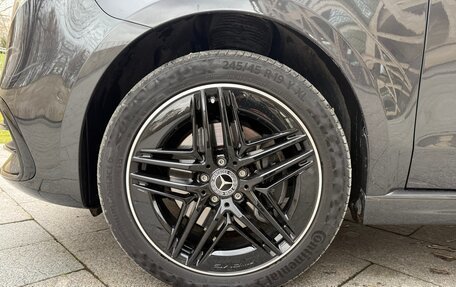 Mercedes-Benz V-Класс, 2024 год, 13 800 000 рублей, 17 фотография