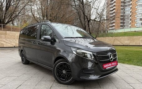 Mercedes-Benz V-Класс, 2024 год, 13 800 000 рублей, 2 фотография