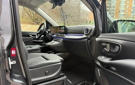Mercedes-Benz V-Класс, 2024 год, 13 800 000 рублей, 25 фотография