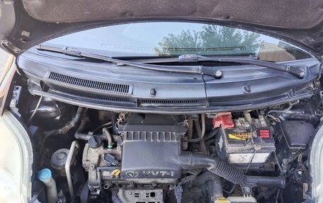 Toyota Yaris III рестайлинг, 2006 год, 680 000 рублей, 7 фотография