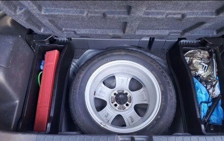 Toyota Yaris III рестайлинг, 2006 год, 680 000 рублей, 8 фотография