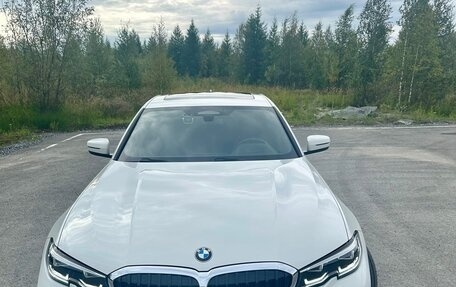 BMW 3 серия, 2021 год, 4 000 000 рублей, 2 фотография