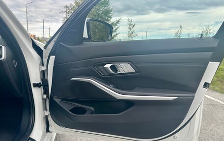 BMW 3 серия, 2021 год, 4 000 000 рублей, 18 фотография