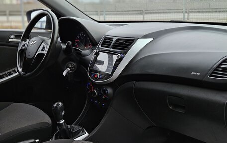 Hyundai Solaris II рестайлинг, 2011 год, 441 000 рублей, 9 фотография