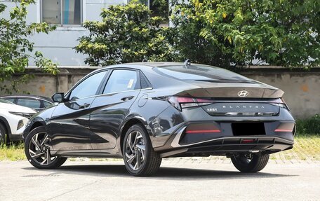 Hyundai Elantra, 2025 год, 2 130 000 рублей, 4 фотография