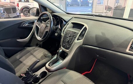 Opel Astra J, 2011 год, 649 900 рублей, 9 фотография