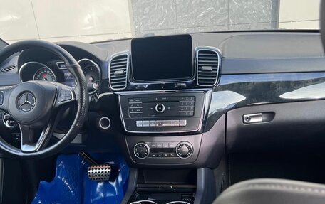 Mercedes-Benz GLS, 2017 год, 5 800 000 рублей, 6 фотография