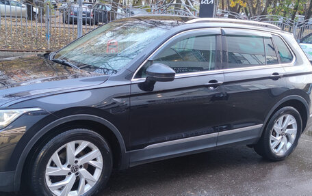 Volkswagen Tiguan II, 2021 год, 3 500 000 рублей, 4 фотография