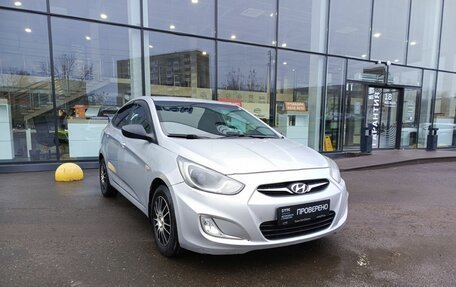 Hyundai Solaris II рестайлинг, 2011 год, 598 900 рублей, 3 фотография