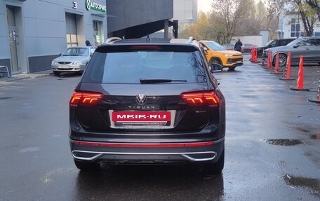 Volkswagen Tiguan II, 2021 год, 3 500 000 рублей, 2 фотография