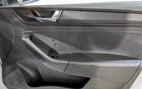 Skoda Rapid I, 2019 год, 900 000 рублей, 23 фотография