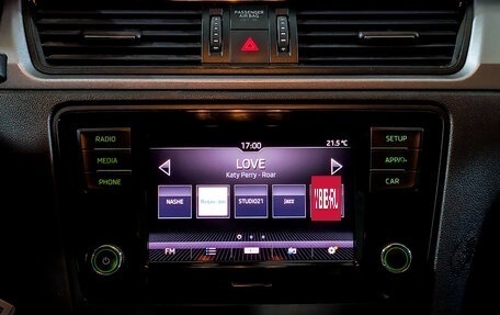 Skoda Rapid I, 2019 год, 900 000 рублей, 14 фотография