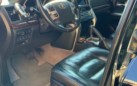 Toyota Land Cruiser 200, 2013 год, 4 050 000 рублей, 12 фотография