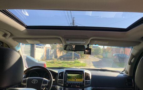 Toyota Land Cruiser 200, 2013 год, 4 050 000 рублей, 10 фотография