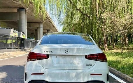 Mercedes-Benz A-Класс, 2022 год, 2 080 000 рублей, 5 фотография