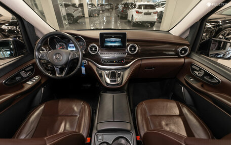 Mercedes-Benz V-Класс, 2019 год, 4 650 000 рублей, 8 фотография