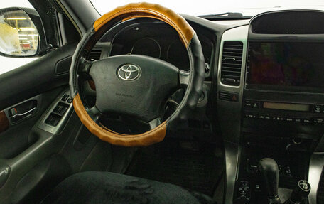 Toyota Land Cruiser Prado 120 рестайлинг, 2005 год, 1 569 000 рублей, 13 фотография