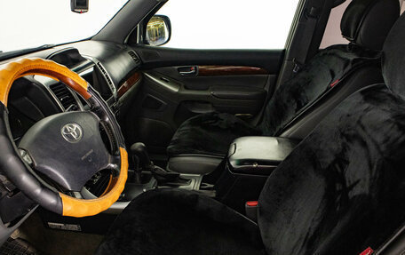 Toyota Land Cruiser Prado 120 рестайлинг, 2005 год, 1 569 000 рублей, 9 фотография