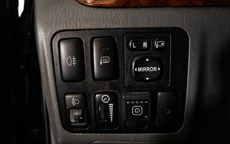 Toyota Land Cruiser Prado 120 рестайлинг, 2005 год, 1 569 000 рублей, 22 фотография