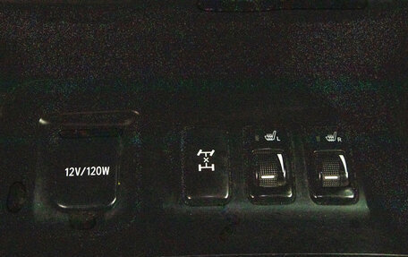 Toyota Land Cruiser Prado 120 рестайлинг, 2005 год, 1 569 000 рублей, 23 фотография