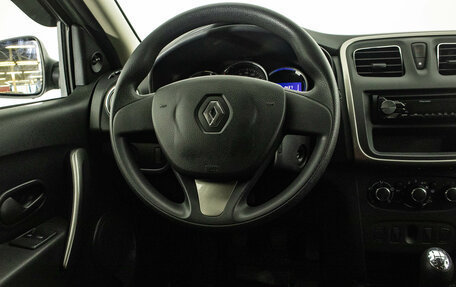 Renault Logan II, 2017 год, 759 000 рублей, 13 фотография