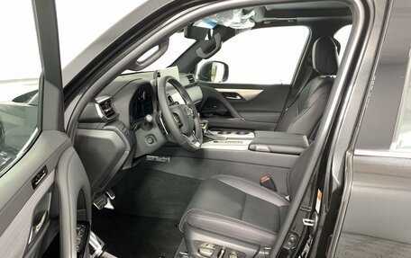 Lexus LX, 2024 год, 24 620 000 рублей, 10 фотография